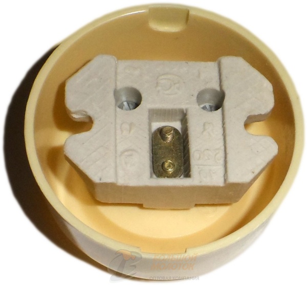 Розетка РА 10-007 1ОП круглая, белая, с фарф. осн.